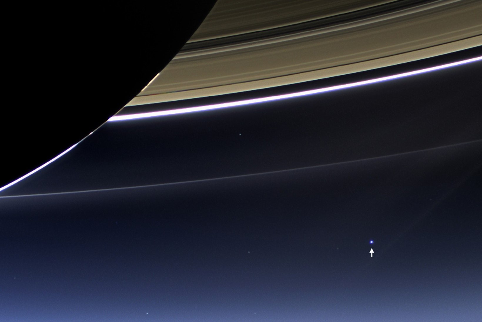 NASA kukutas uurimisjaama Cassini Saturnile