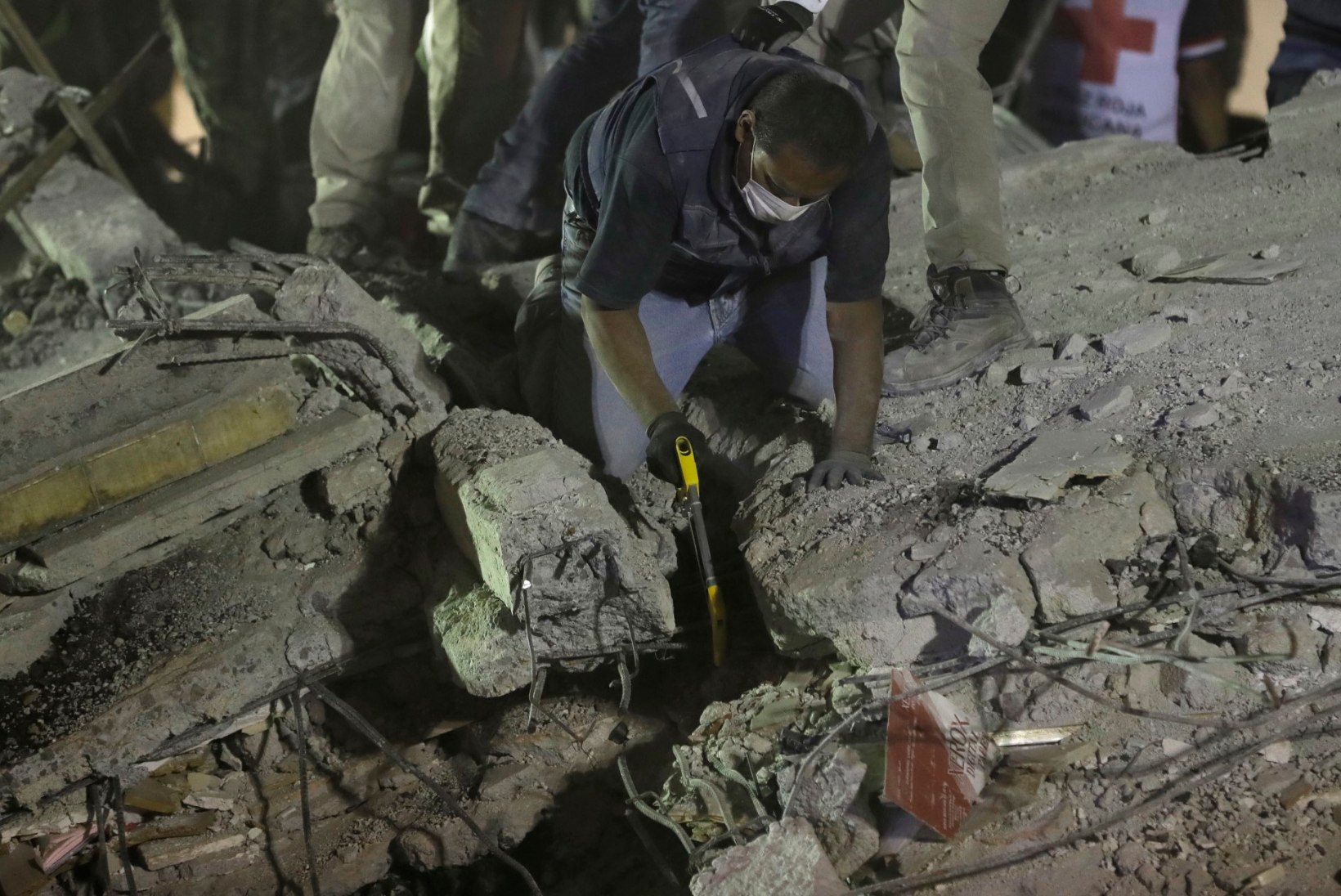 Mehhiko maavärinas hukkus mitukümmend last