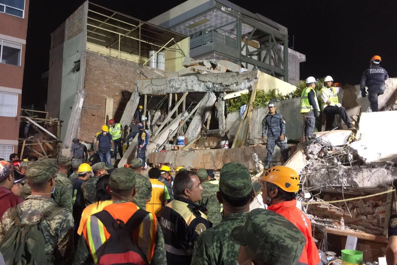 Mehhiko maavärinas hukkus mitukümmend last
