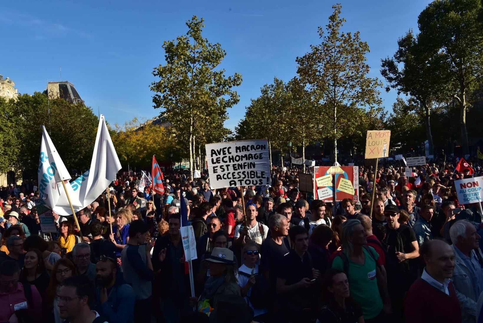 FOTOD | Väljakutäis inimesi protestis Pariisis Macroni tööreformide vastu