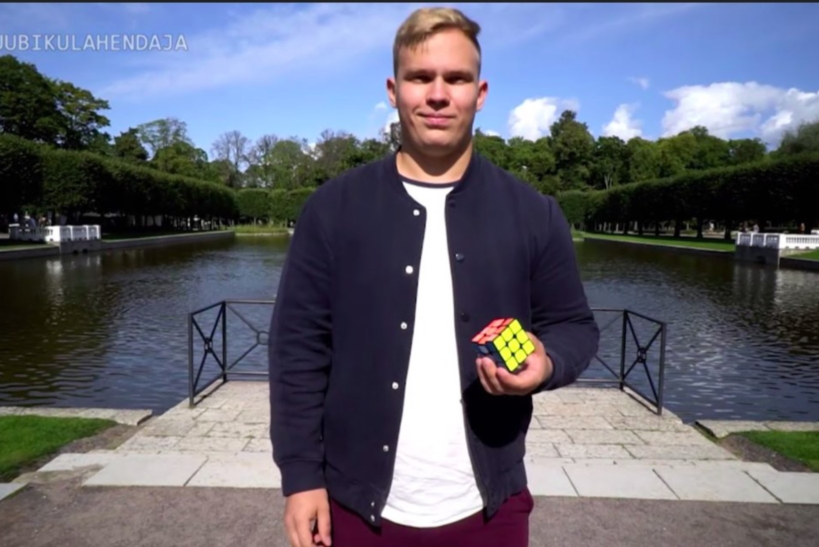 „Üllata Eestit“: 22-aastane noormees lahendab Rubiku kuubiku vaid 20 sekundiga!   