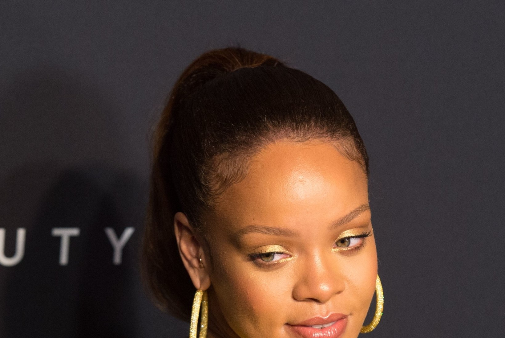 Rihanna ainus kahetsus puudutab süütuse kaotamist