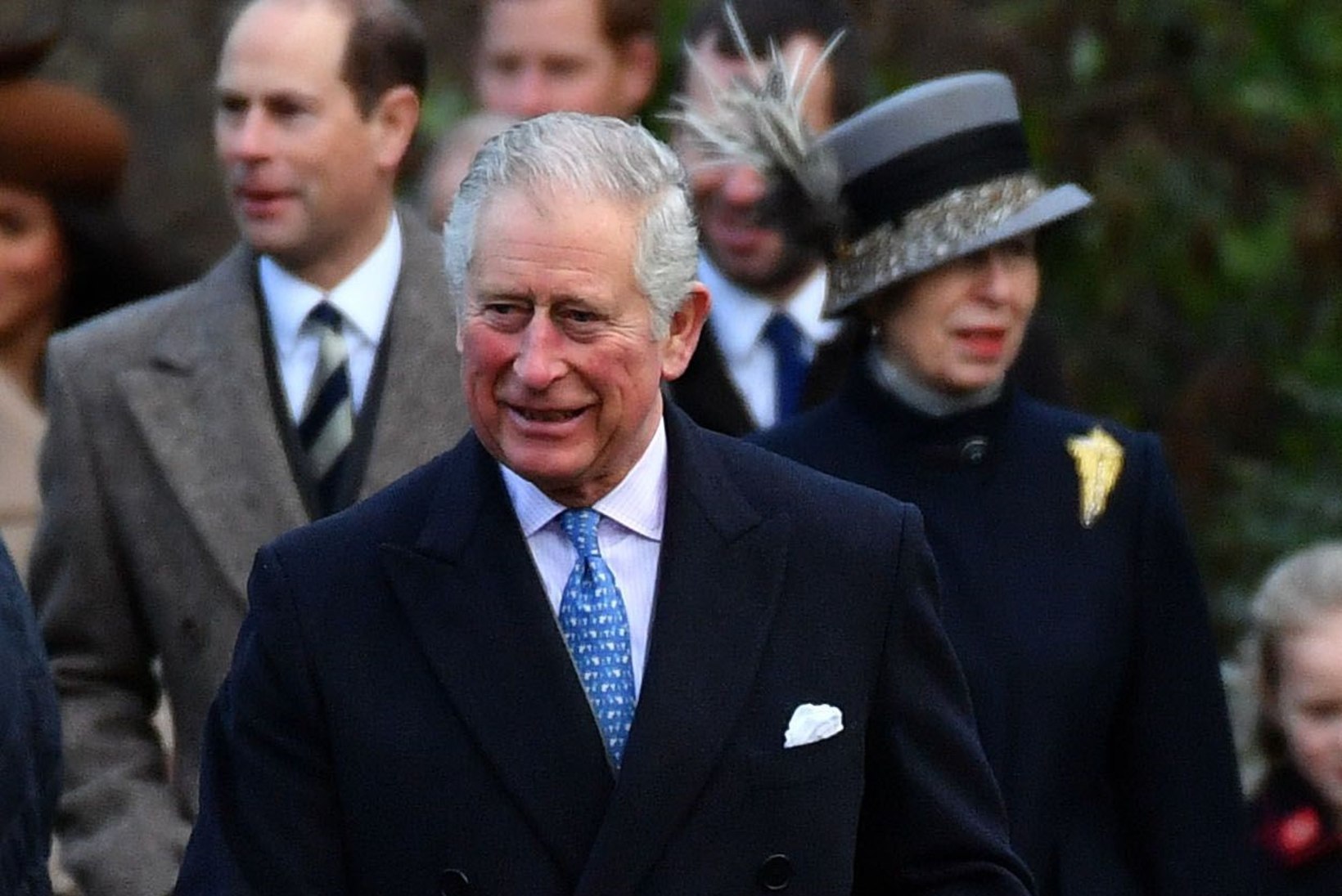 Prints Charles täidab üha rohkem kuninganna kohustusi