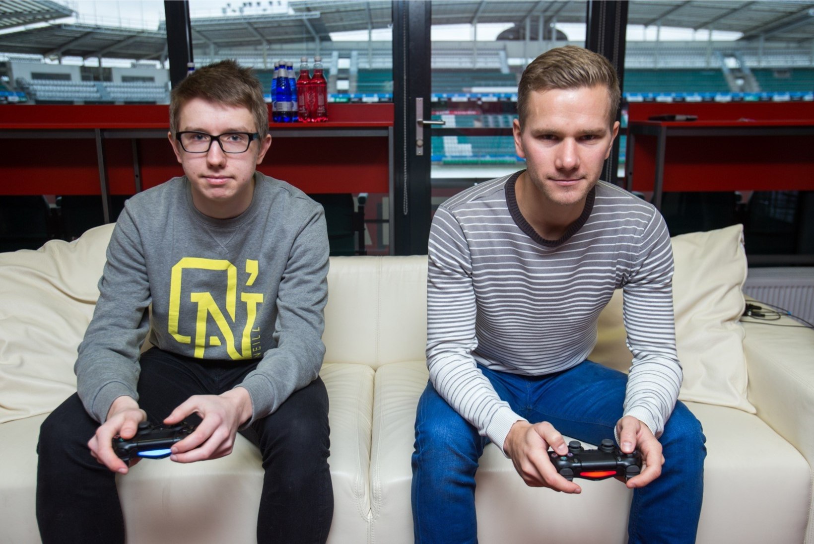 ÕHTULEHE VIDEOLAHING | KES VÕIDAB? Kas virtuaalses jalgpallis võidutseb e-sportlane või Eesti koondise jalgpallur?