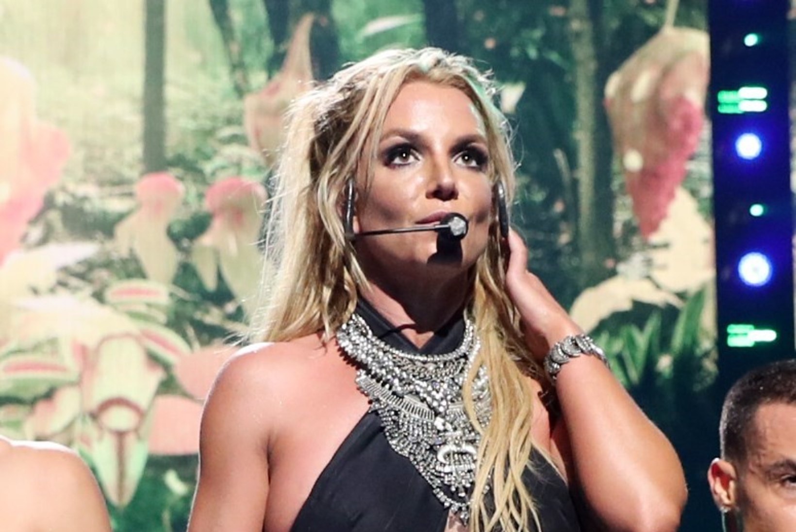 Britney Spears on oma 23aastase kavaleriga kihlunud?