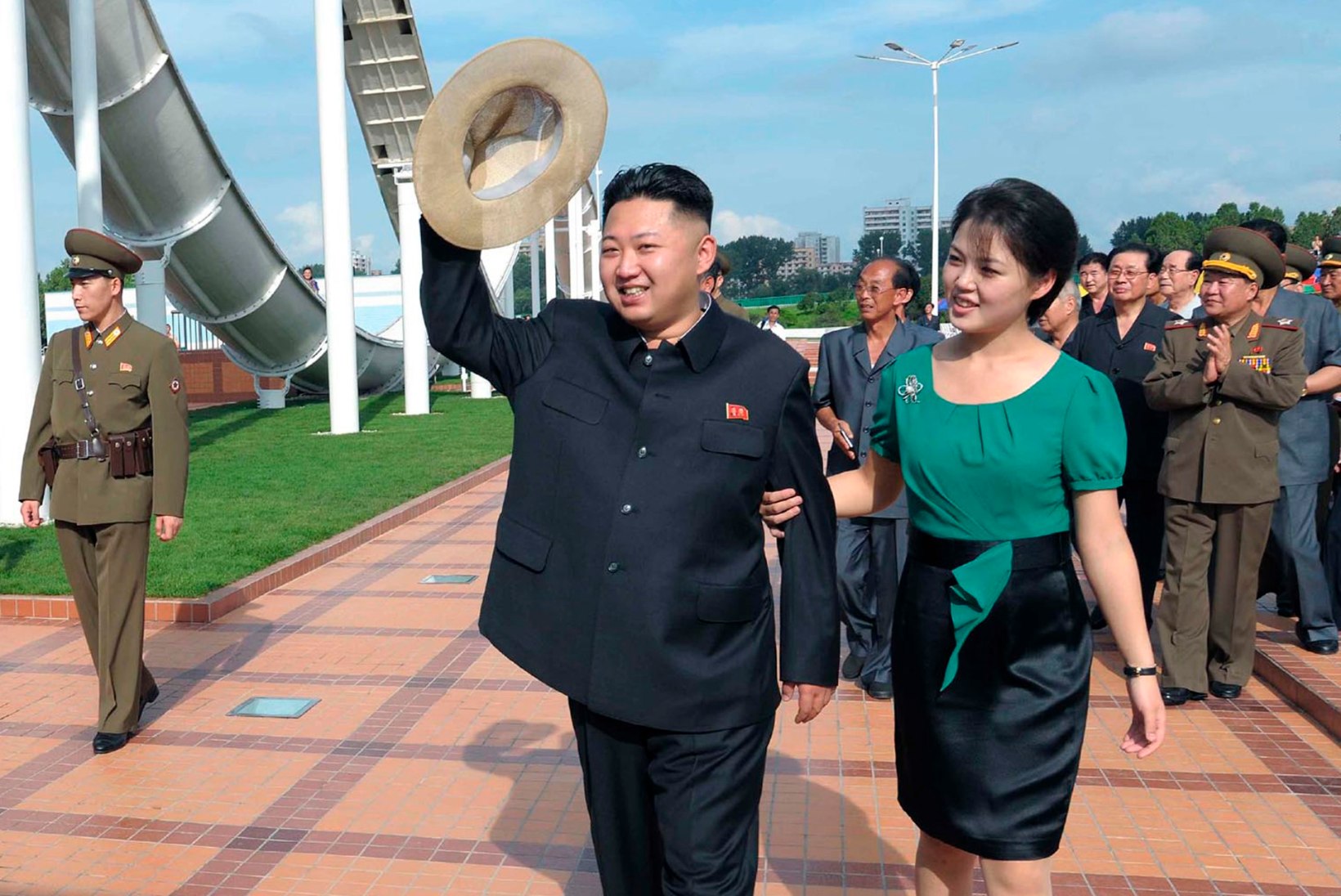 MALBE JA NÄHTAMATU: Kim Jong-uni abikaasa on täielik mõistatus