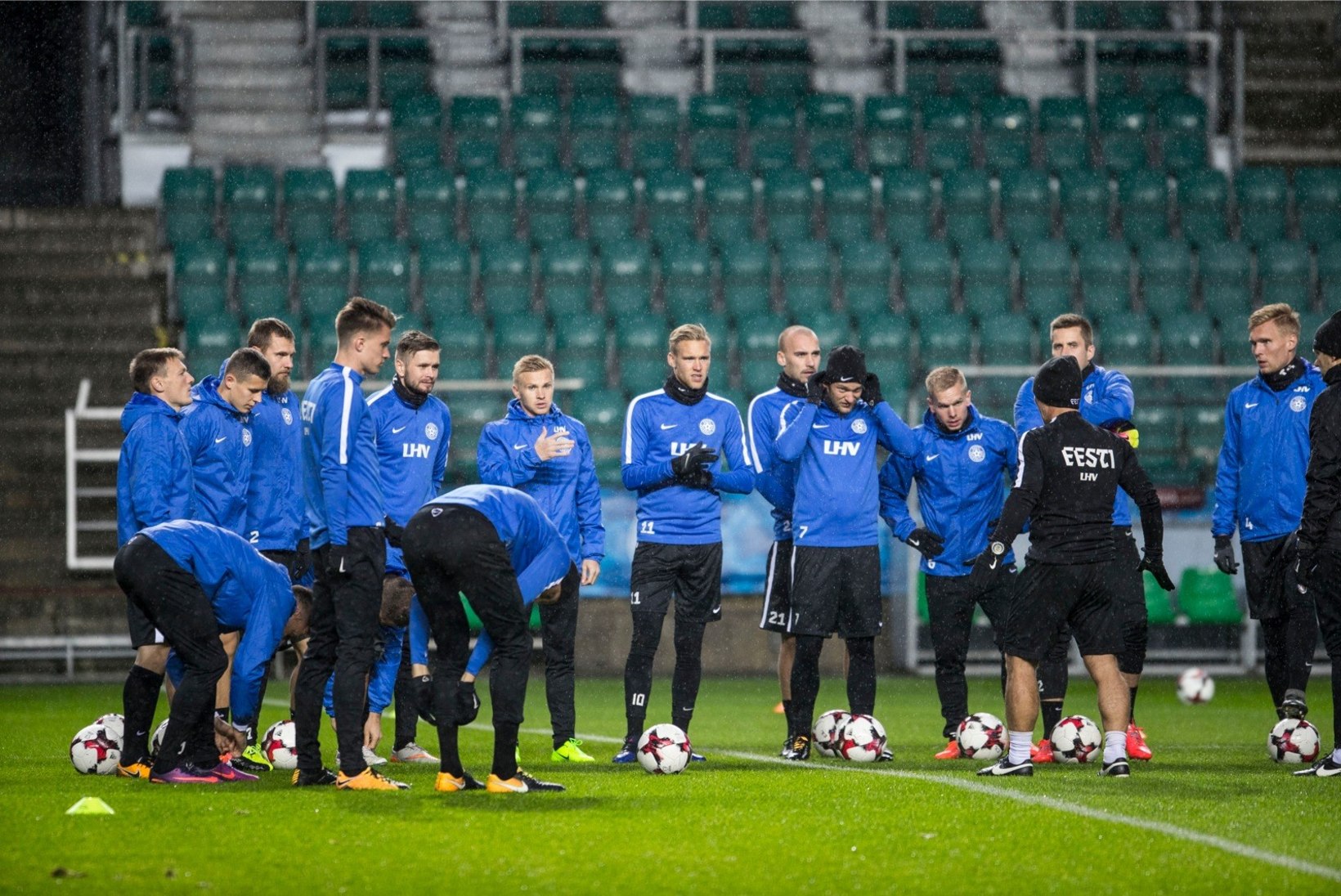 Eesti jalgpallikoondis jätkab maailma edetabelis tõusuteel