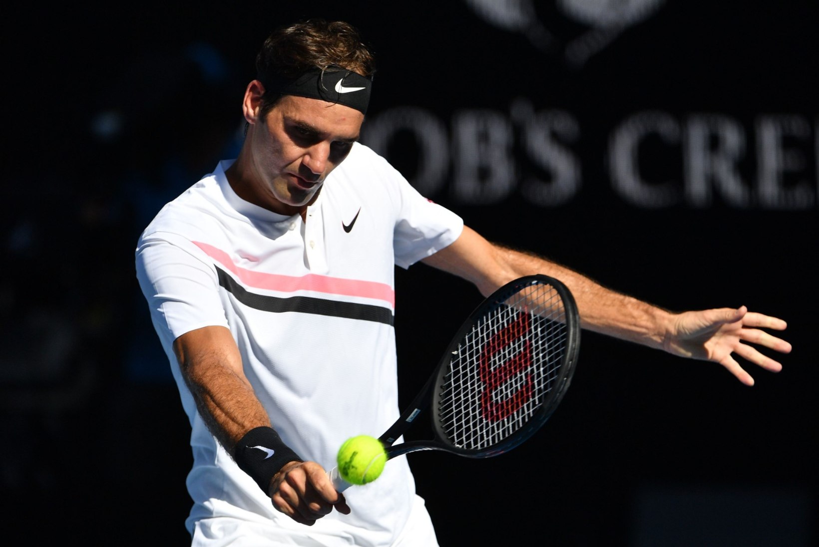 VIDEO | Vanameister Federer näitab, et ta on endiselt üks maailma paremaid tennisiste