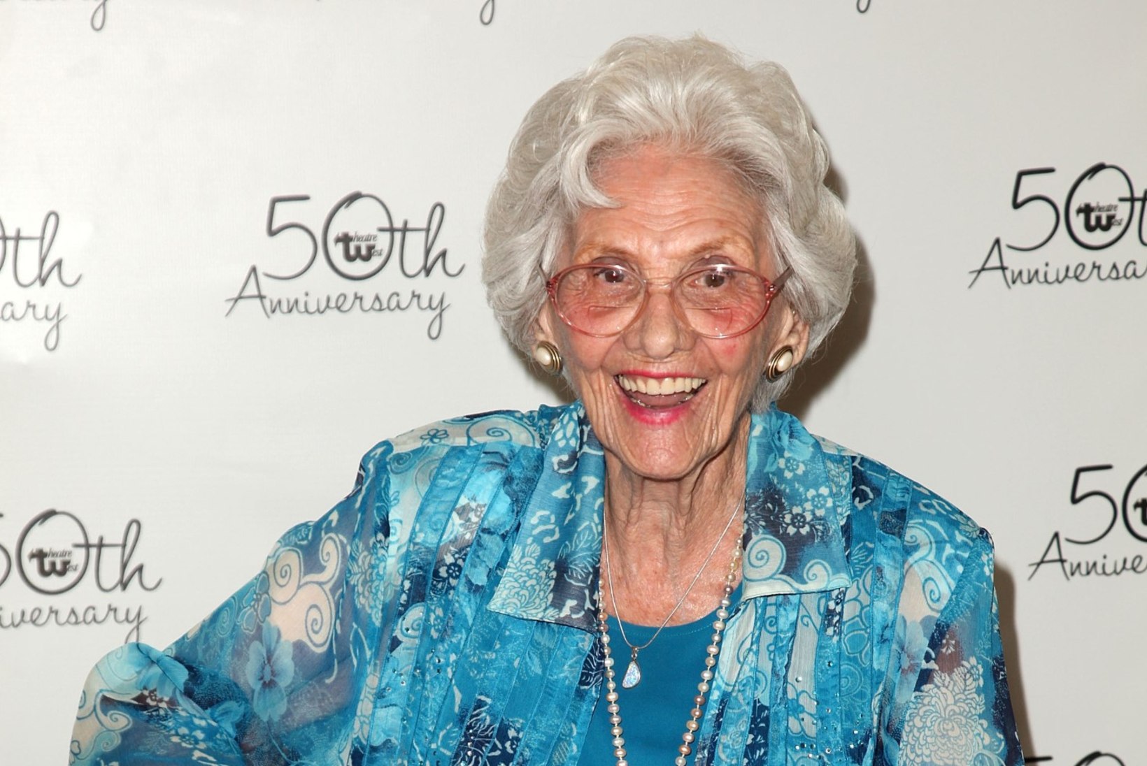 105 aasta vanuses suri Hollywoodi vanim tegevnäitlejanna