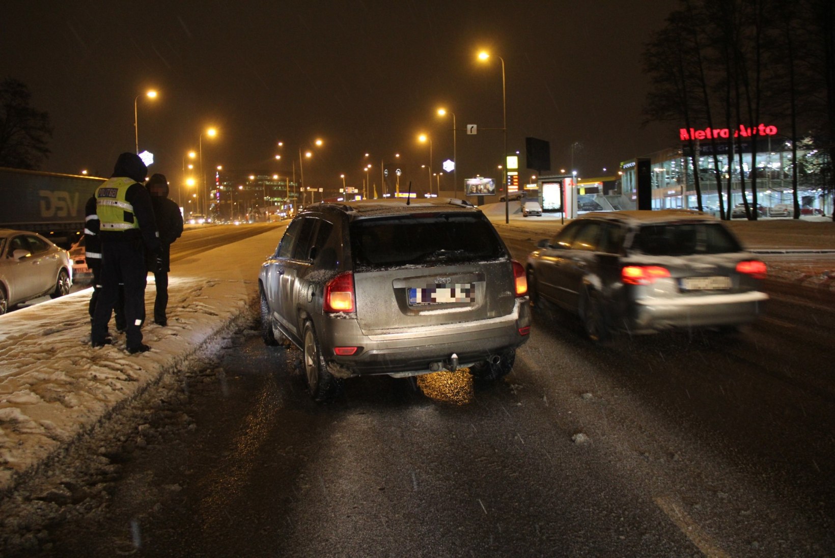 FOTOD | Politsei otsib Tallinnas juhtunud liiklusõnnetuse pealtnägijaid
