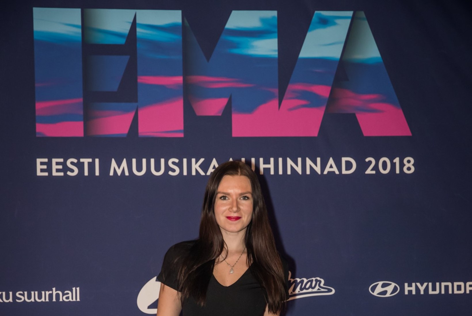 SUUR GALERII | Vaata, kes poseerisid Eesti muusikaauhindade jagamise sinisel vaibal