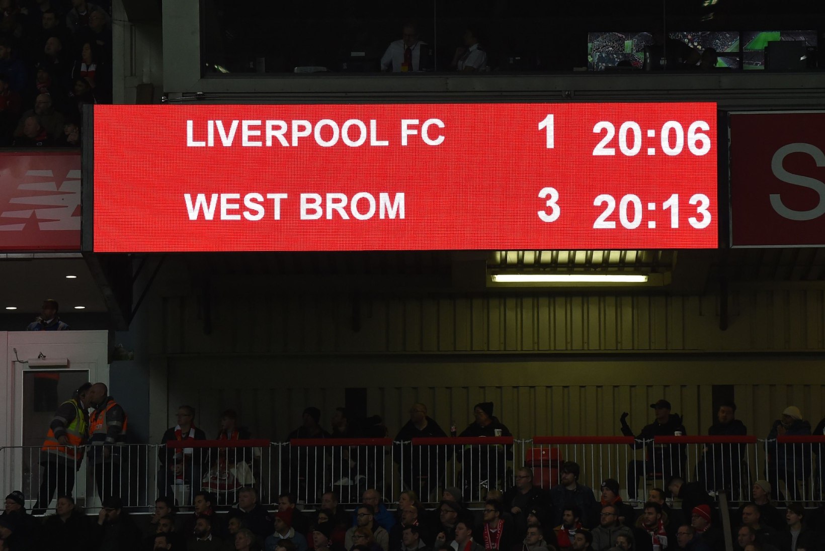 VIDEO ja GALERII | Liverpool langes pöörase matši järel konkurentsist, videokohtunik tõusis õhtu staariks