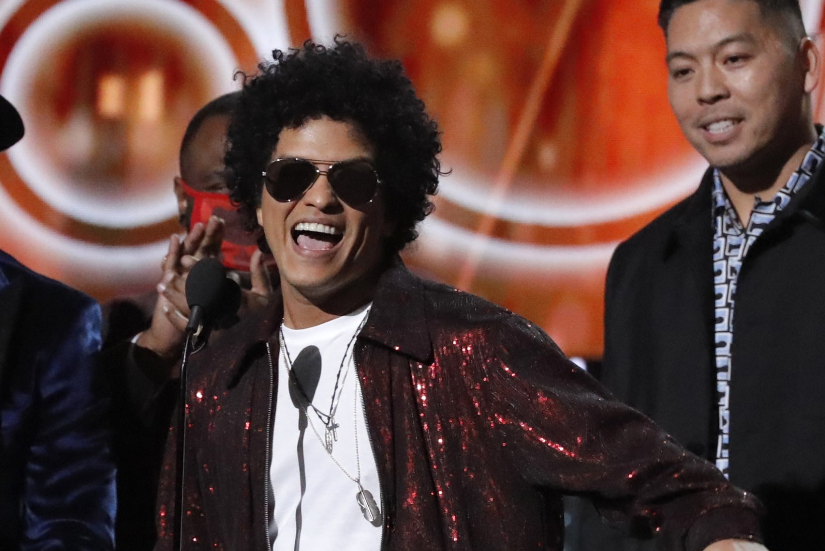 Bruno Marsi verstapostid: Mini-Elvisest megastaariks