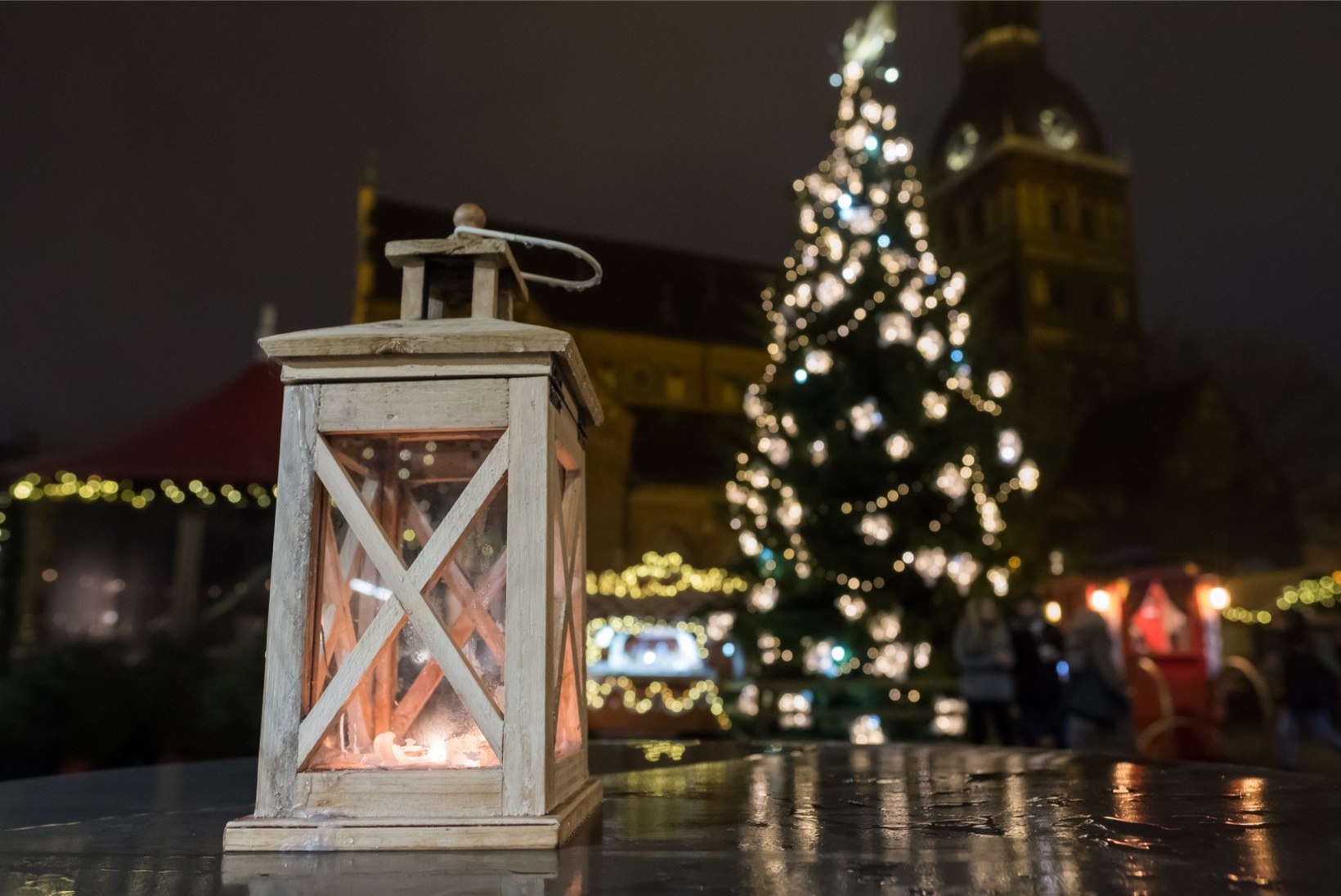 Tallinnas juba kogutakse maakoera aasta tulesõuks pühadekuuski