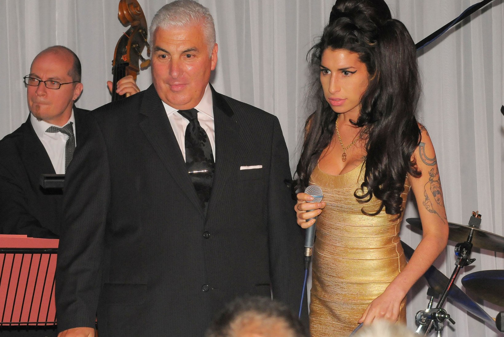 Amy Winehouse käib oma isa kummitamas