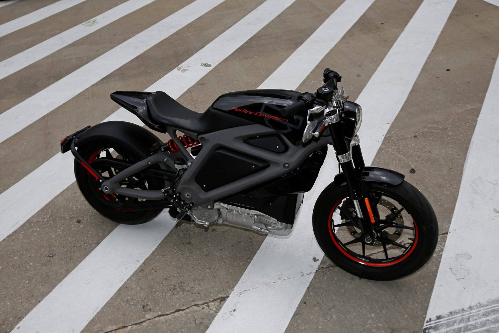 MISKI POLE ENAM PÜHA: Harley-Davidson ehitab elektrimootorratast