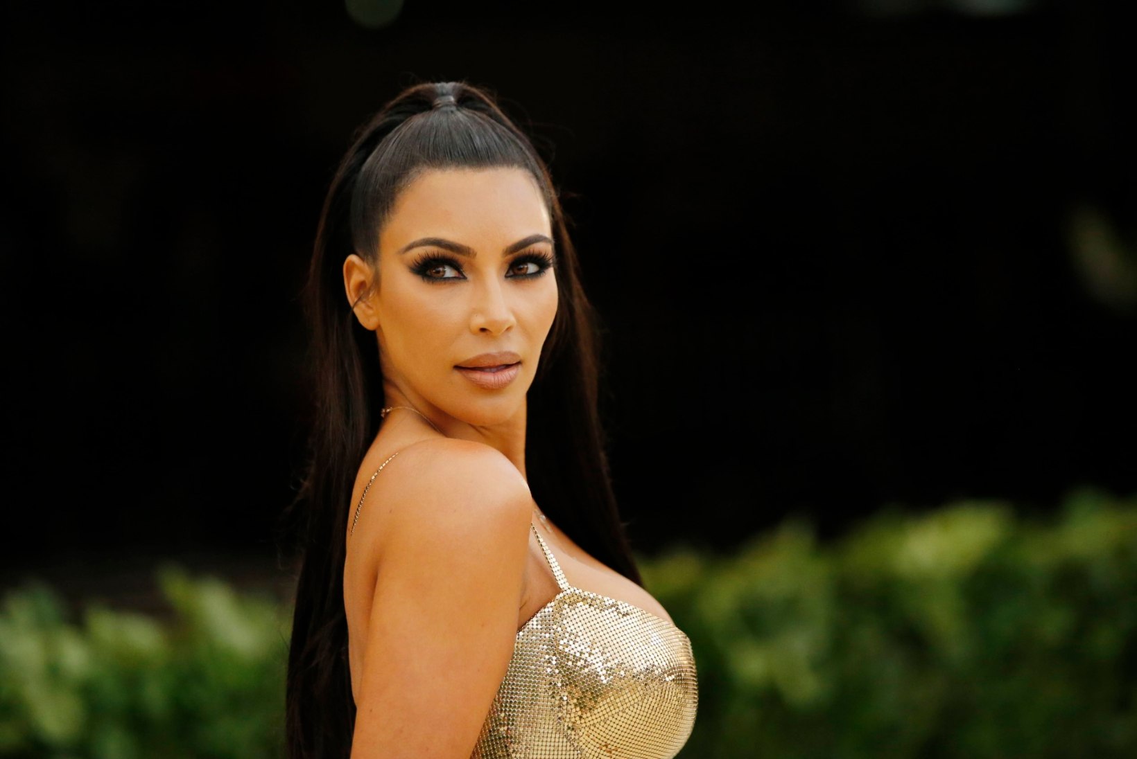 Kas Kim Kardashiani rinnahoidjat võib enam rinnahoidjaks nimetada?
