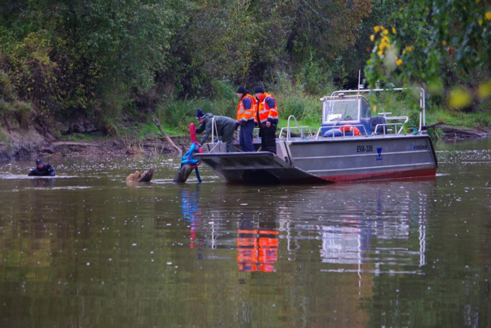Veeteede Amet puhastas Emajõe Muuge kanalit ohtlikest puudest