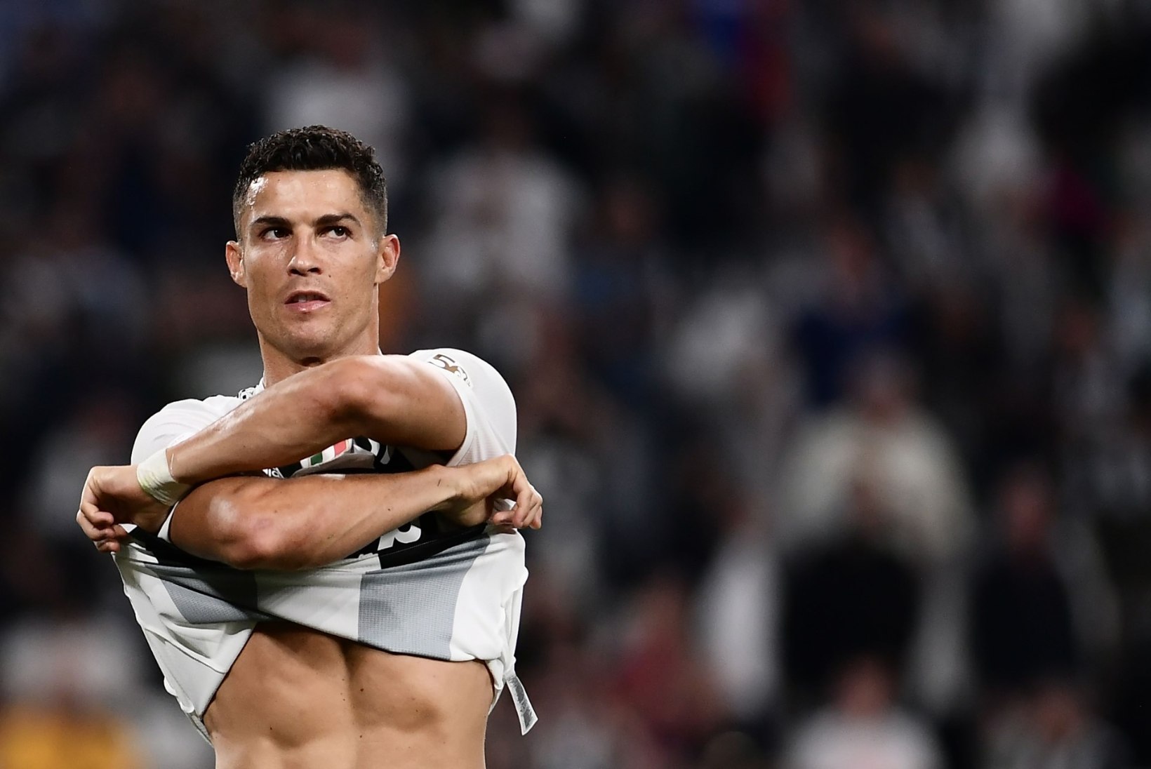 PÄEVAKLÕPS | Vägistamissüüdistusi tõrjuv Ronaldo säras Juventuse treeningutel õnnest