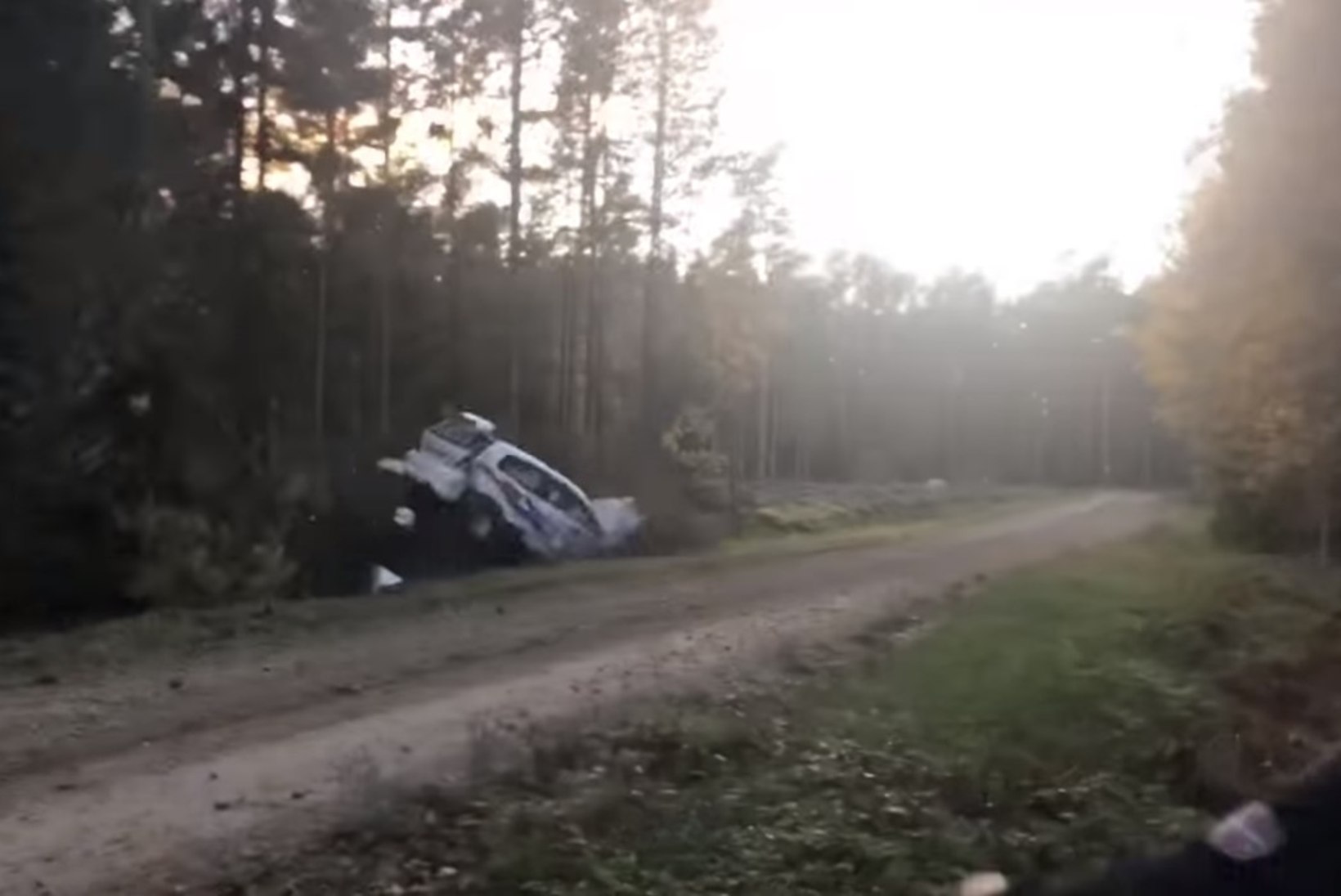 HIRMUS VIDEO | Saaremaa rallil lendas masin kaks korda üle katuse