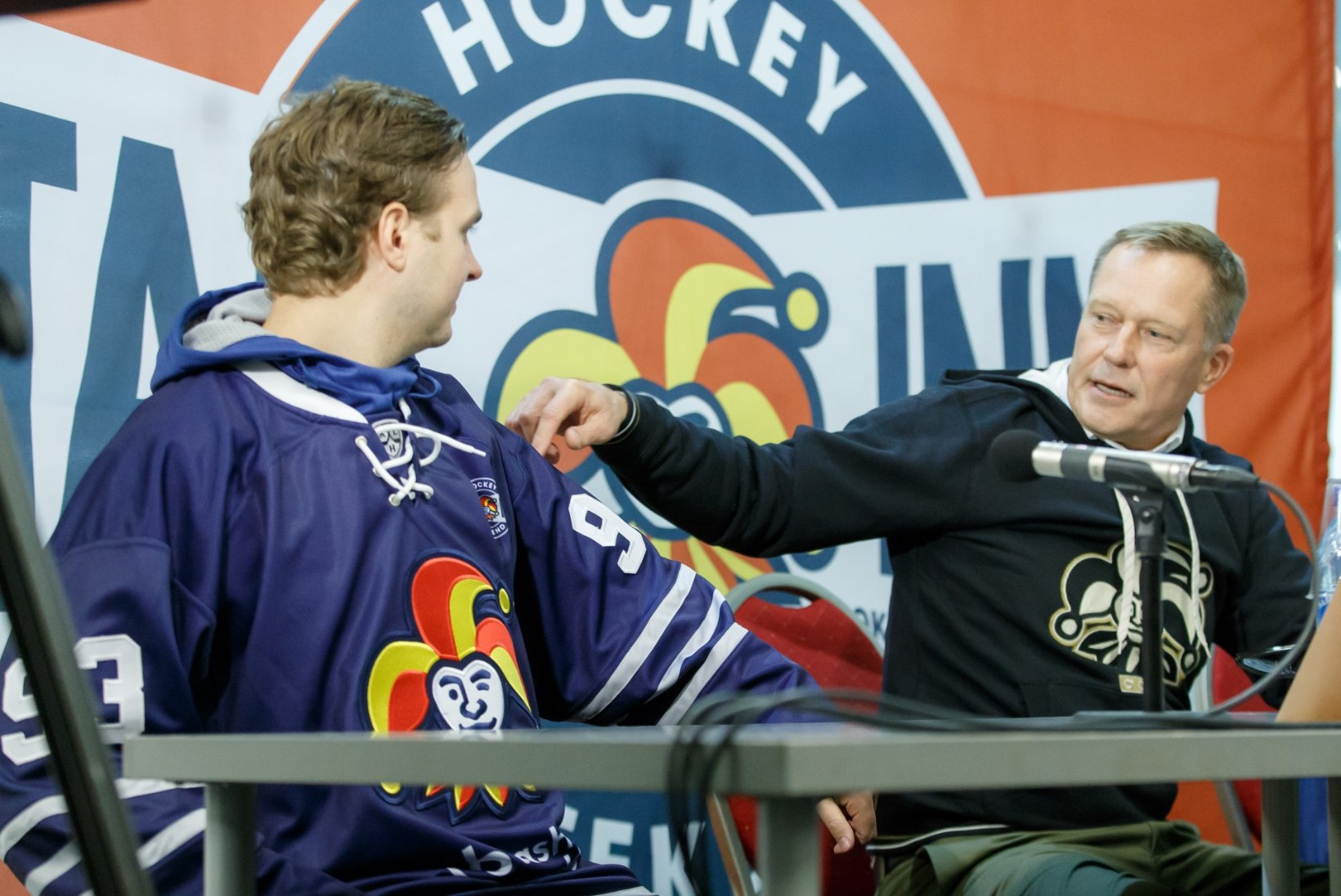 KHLi mäng Tallinnas - Jokerit teeksid sellest meeleldi traditsiooni