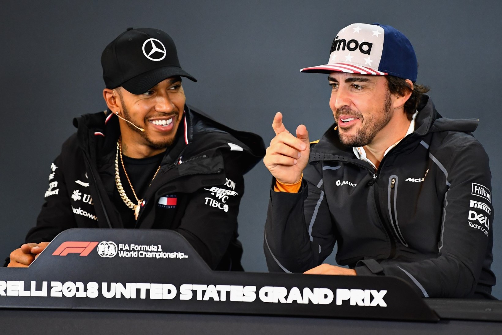 Alonso: Lewis Hamilton kuulub vormeliajaloo TOP 5 hulka