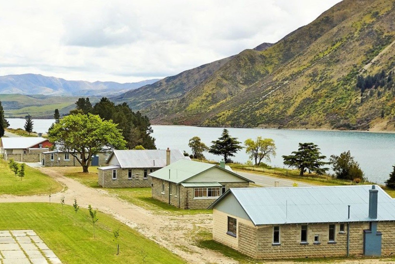 Uus-Meremaal on müügis terve küla