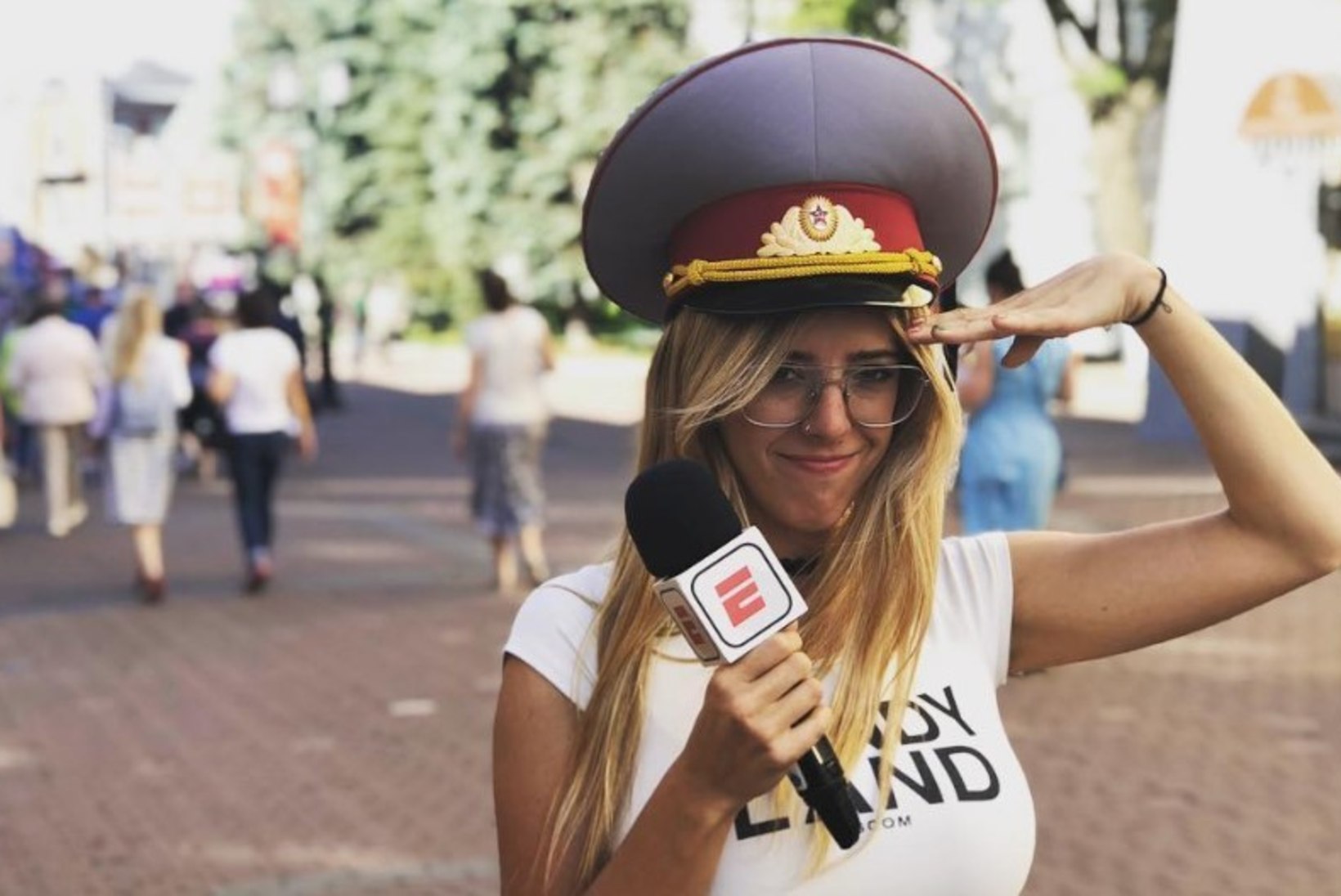 FOTOD | Hirmus kaotus! Argentiina spordiajakirjanik lasi rindu vähendada, sest need segasid intervjuude tegemist