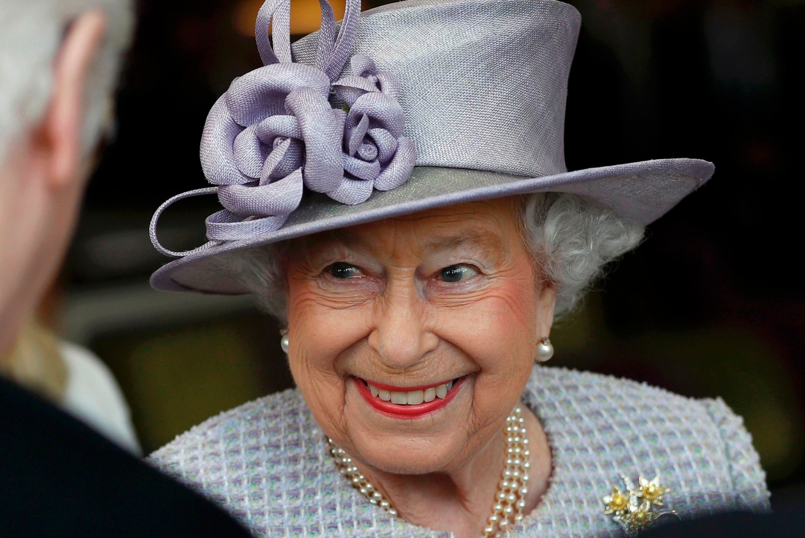 Elizabeth II pidas Charlesile liigutava juubelikõne - ja viskas koguni nalja!