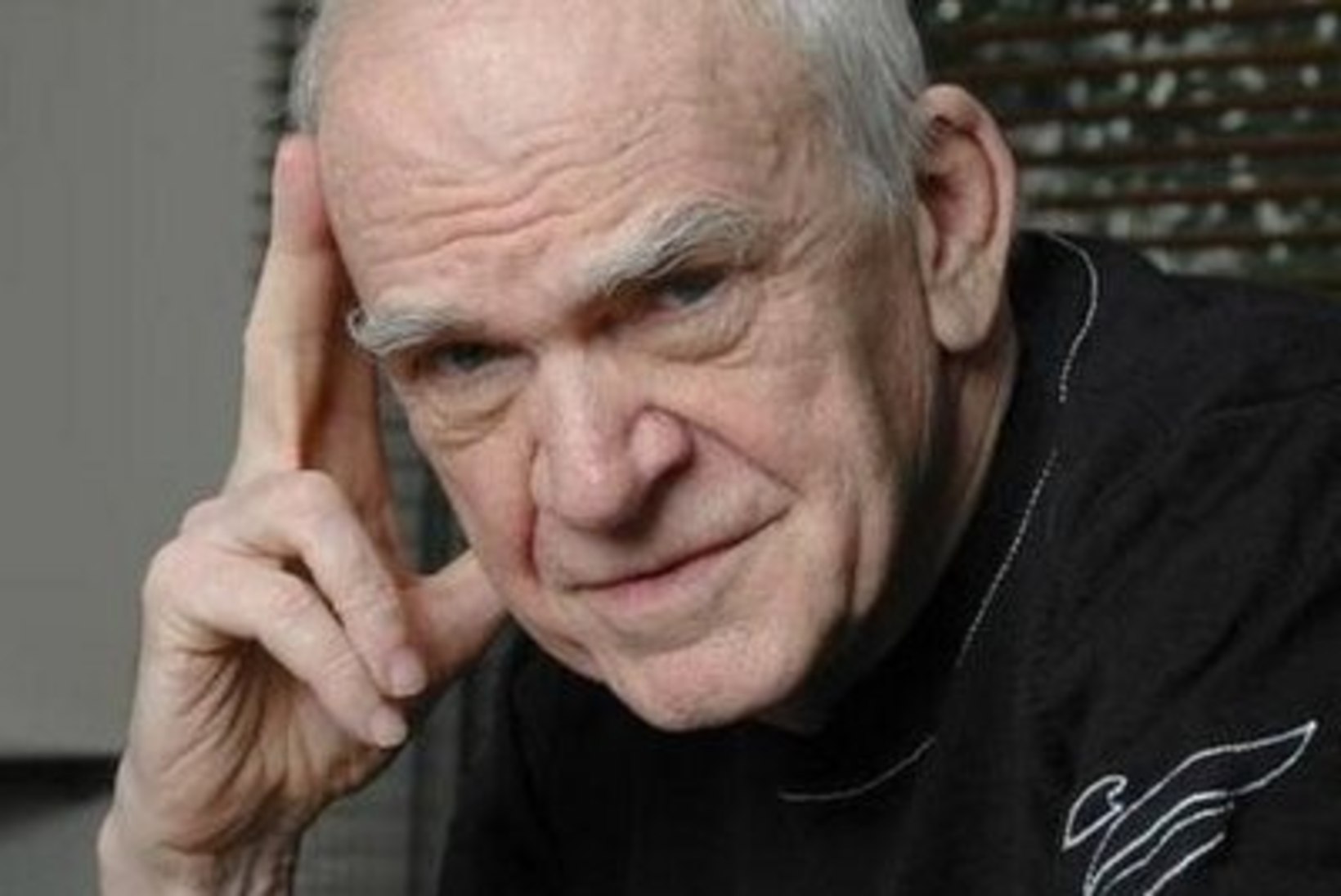 Milan Kundera võib taas Tšehhi kodanikuks saada