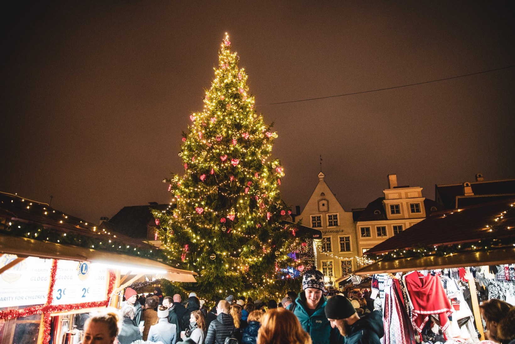 ÕL VIDEO JA FOTOD | Vaata, kuidas avati Tallinna jõuluturg!