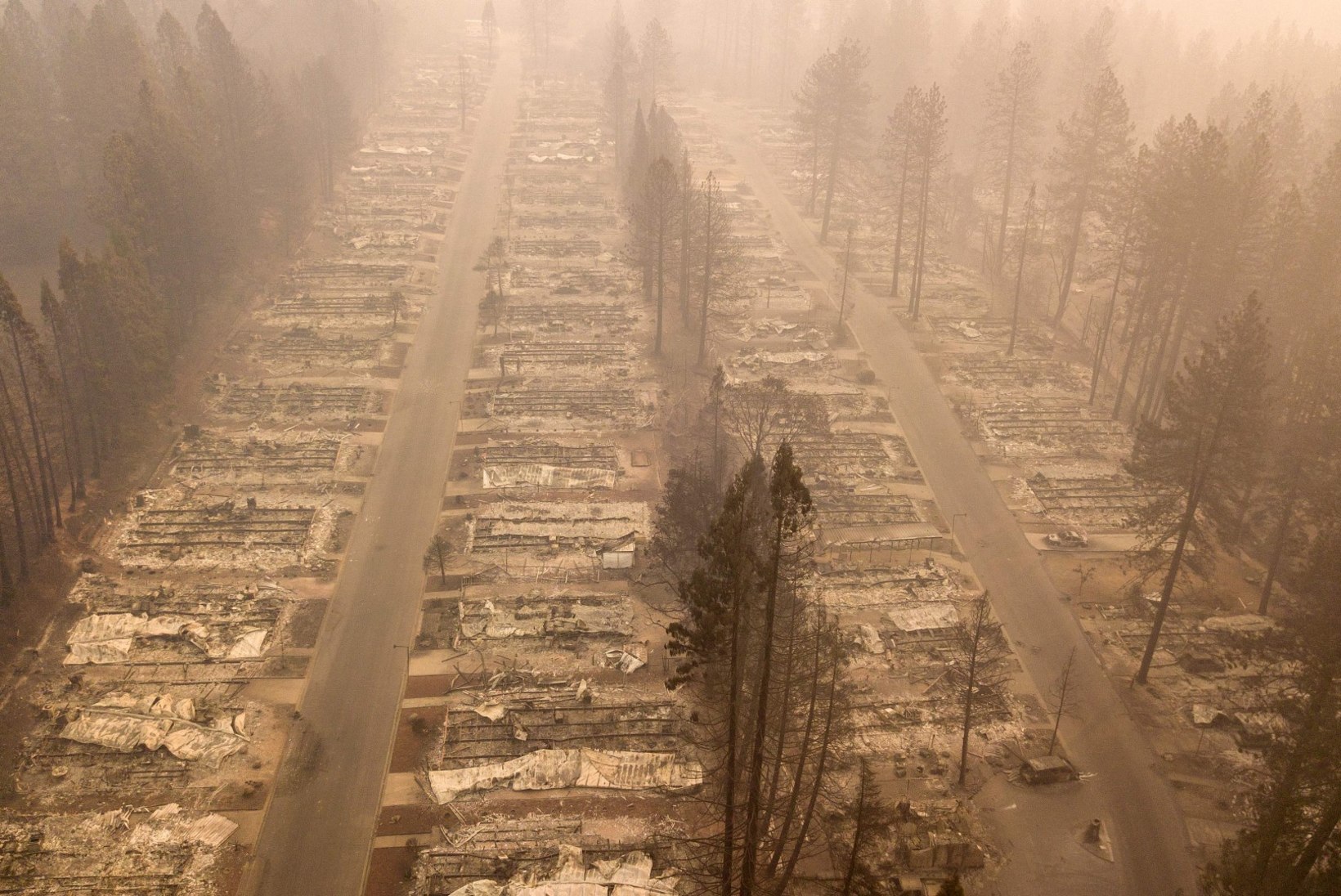 California traagilisim maastikutulekahju saadi viimaks kontrolli alla