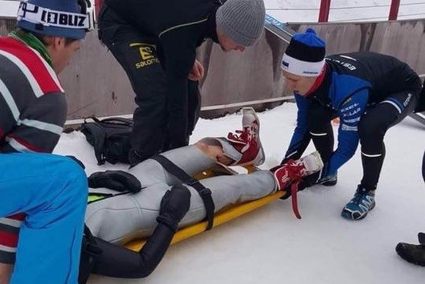 FOTO | Eesti kahevõistleja kukkus Tehvandi hüppemäel ja vajas õmblusi
