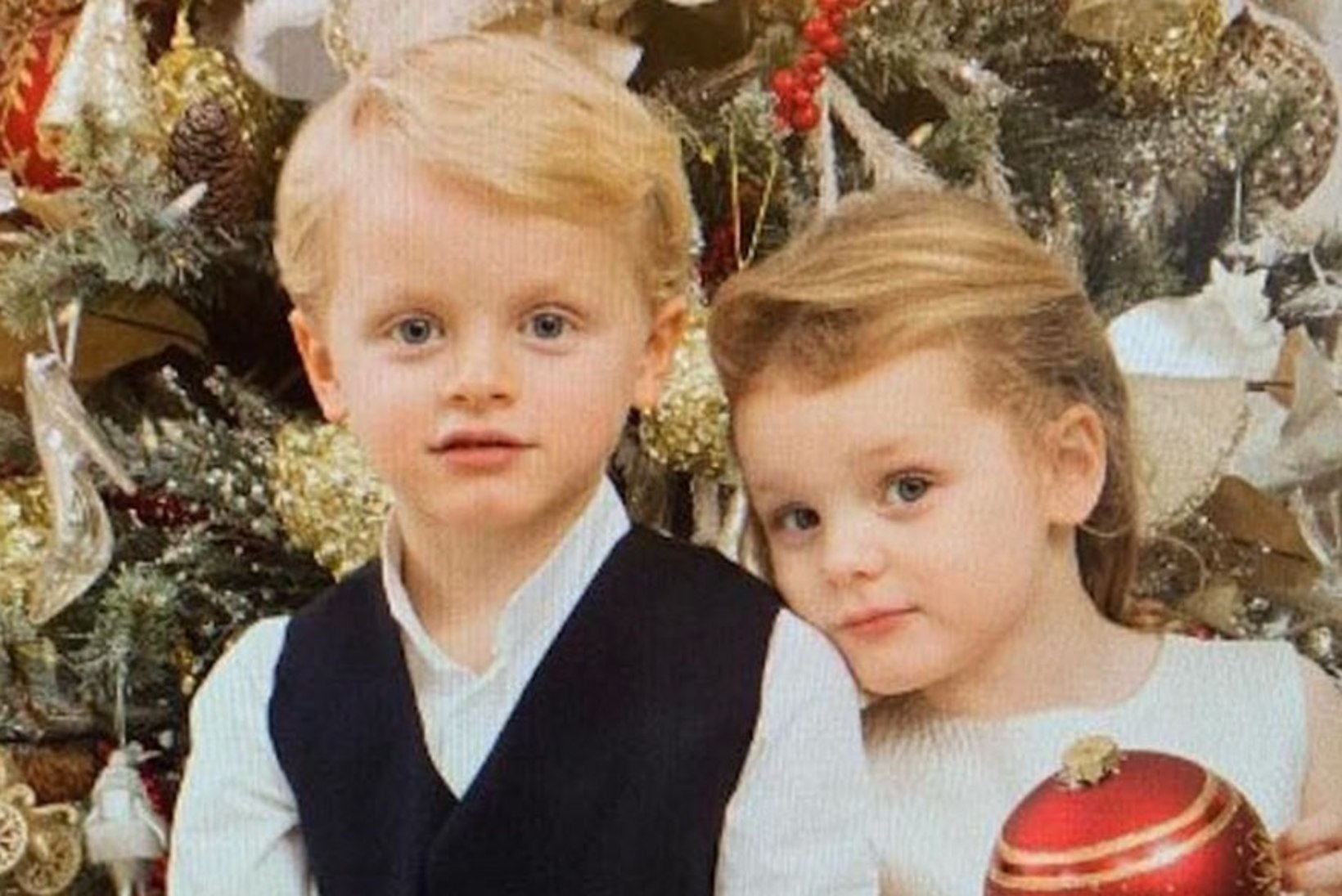 Monaco vürstinna avaldas oma kaksikutest armsa jõulupildi 
