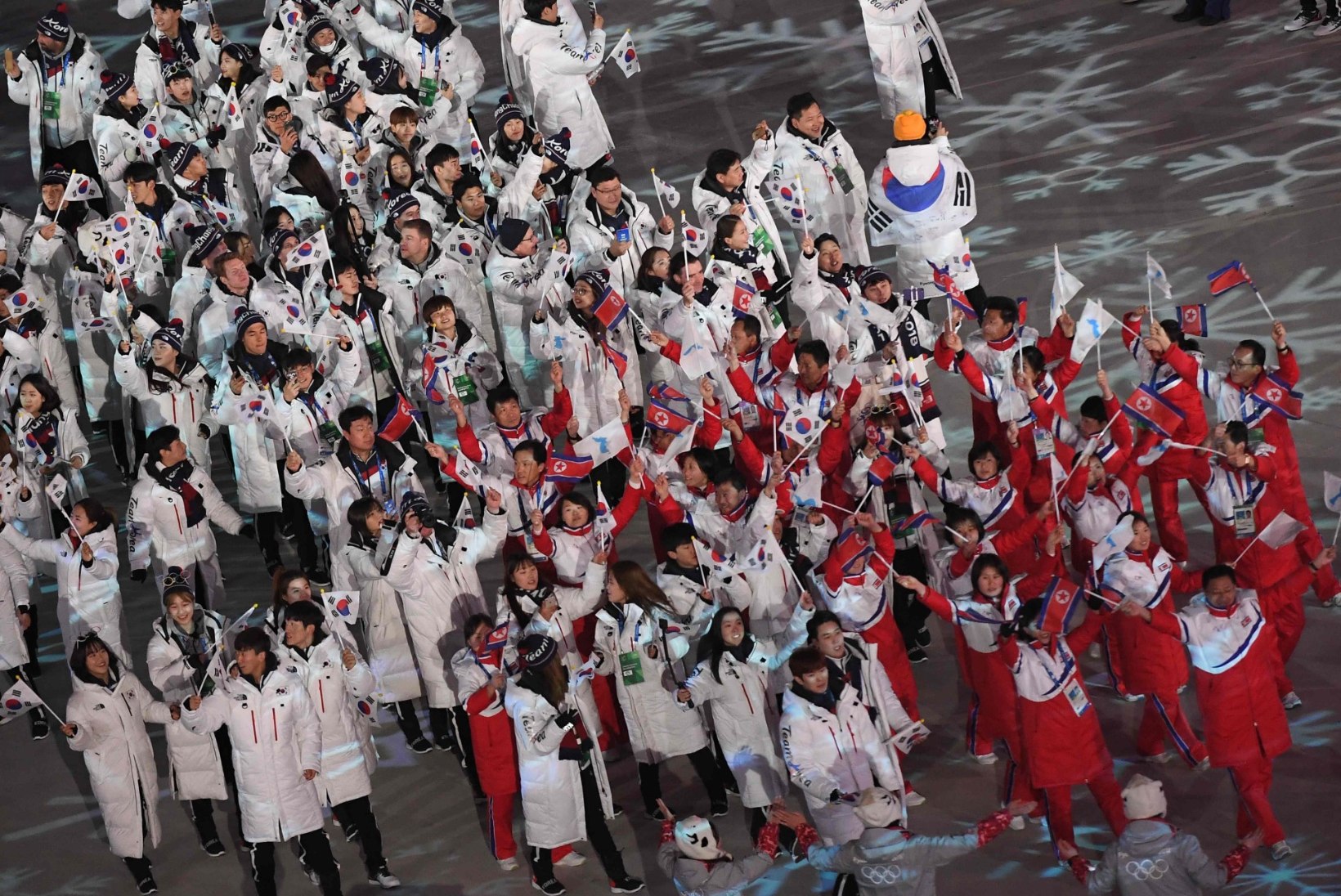 Põhja- ja Lõuna-Korea osalevad Tokyos ühise lipu all vähemalt kolmel alal