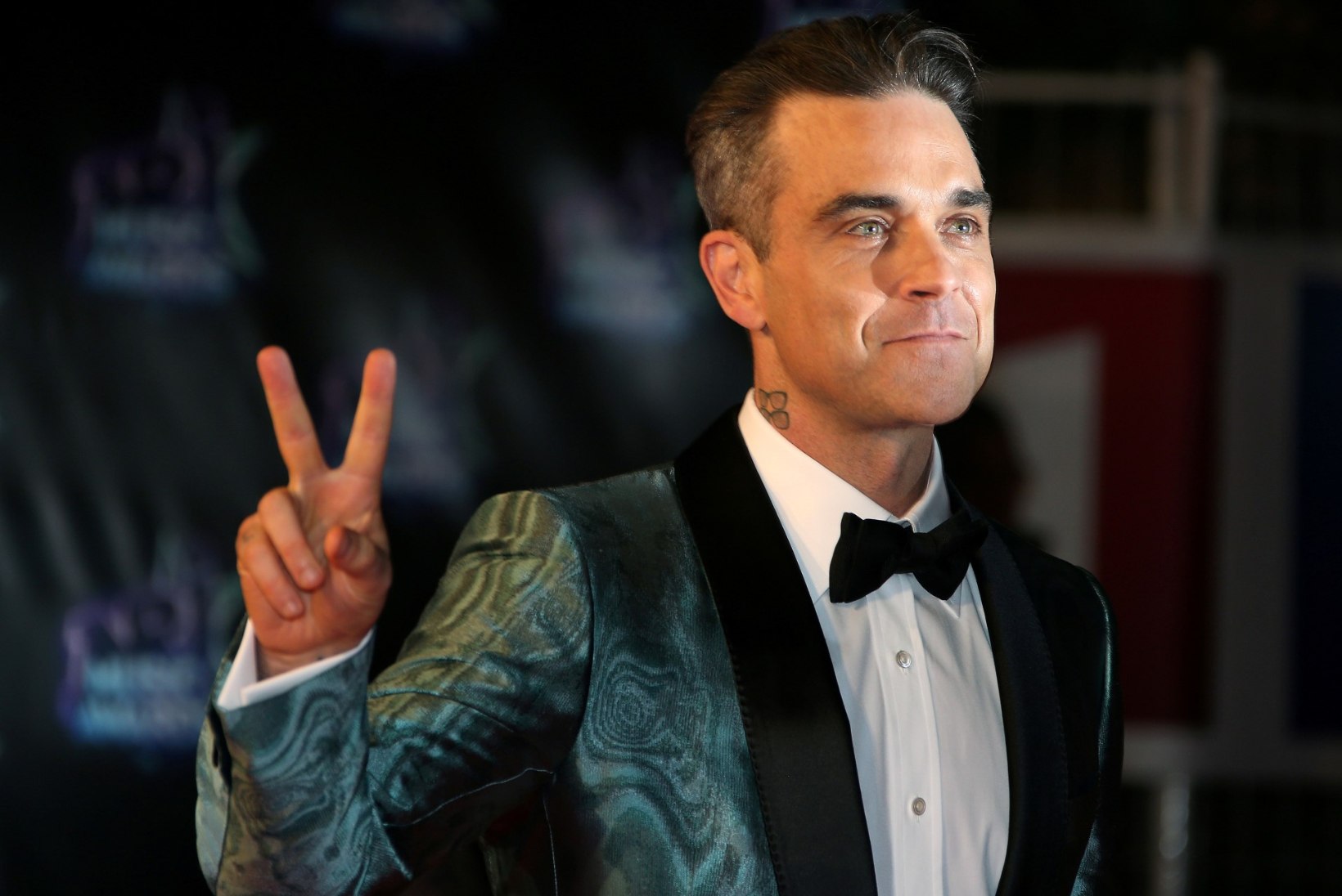 Robbie Williams sai 25 aastat tagasi peol julma peahaava