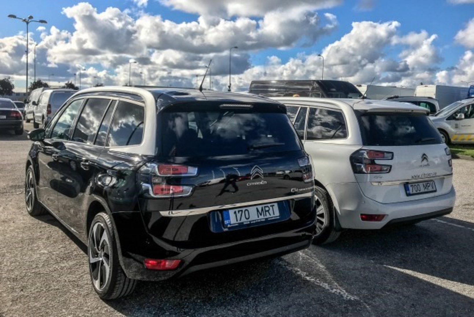 Võrdluses Citroëni mahukad „sidrunid” Grand C4 SpaceTourer ja Berlingo