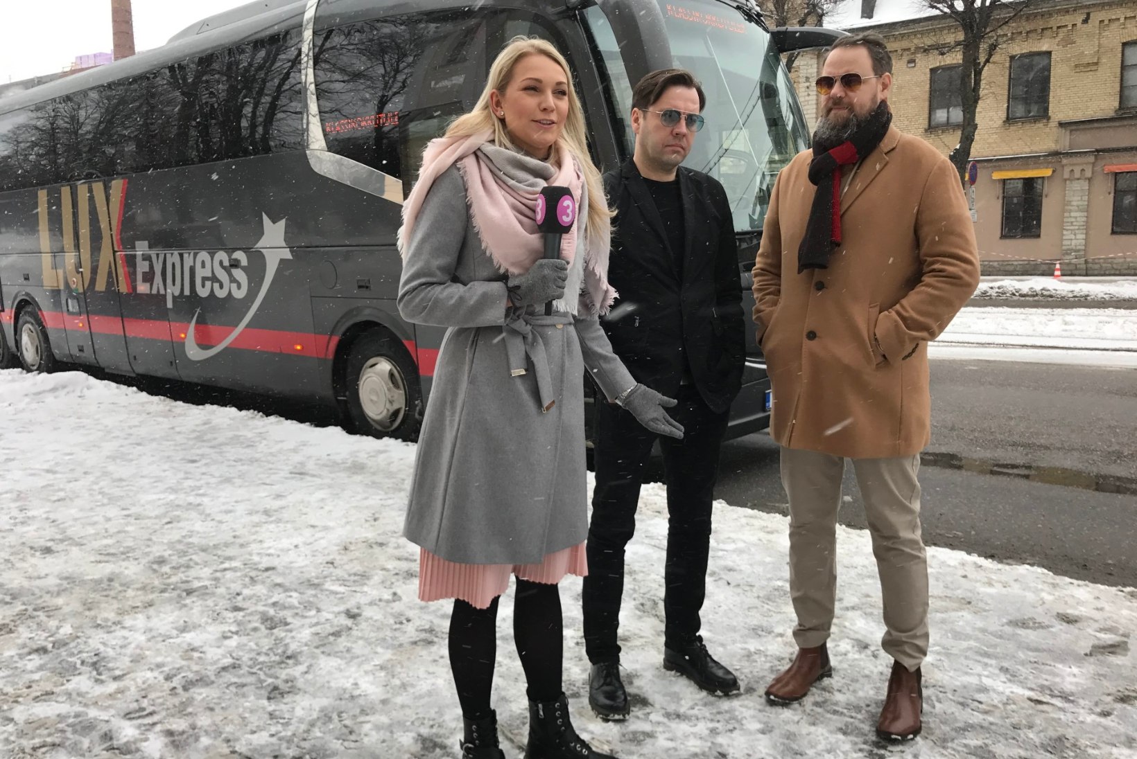 GALERII | „Klassikokkutulek 2“ näitlejad sõitsid Saaremaale esilinastusele!