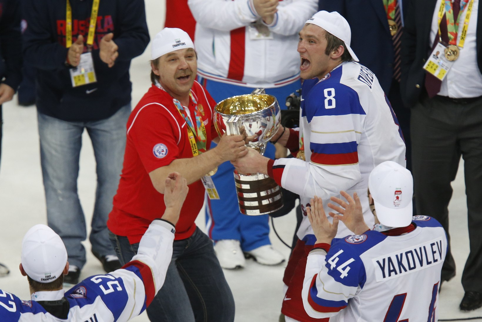 NHLi meesteta hokiturniir, alga! Ekspert: hokikuld on venelastele dopingumöllu taustal kõige ihaldatum