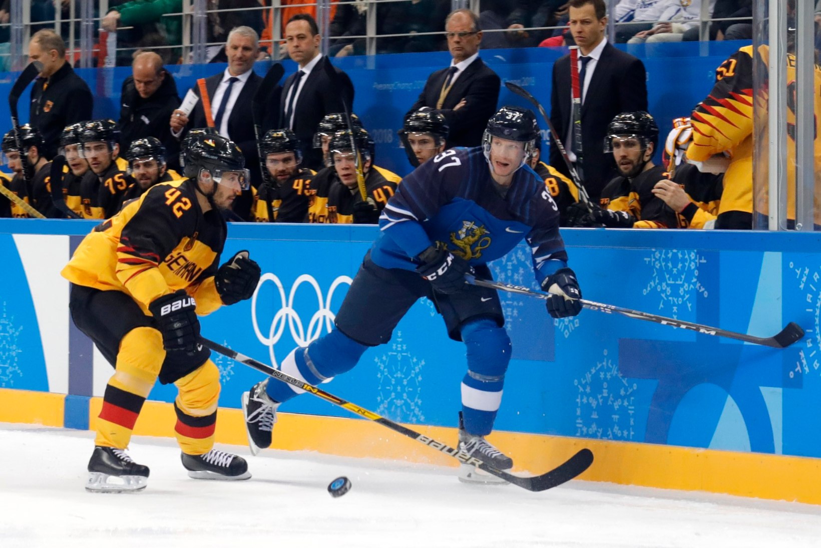 Soome ja Rootsi alustasid Pyeongchangi hokiturniiri kindlate võitudega