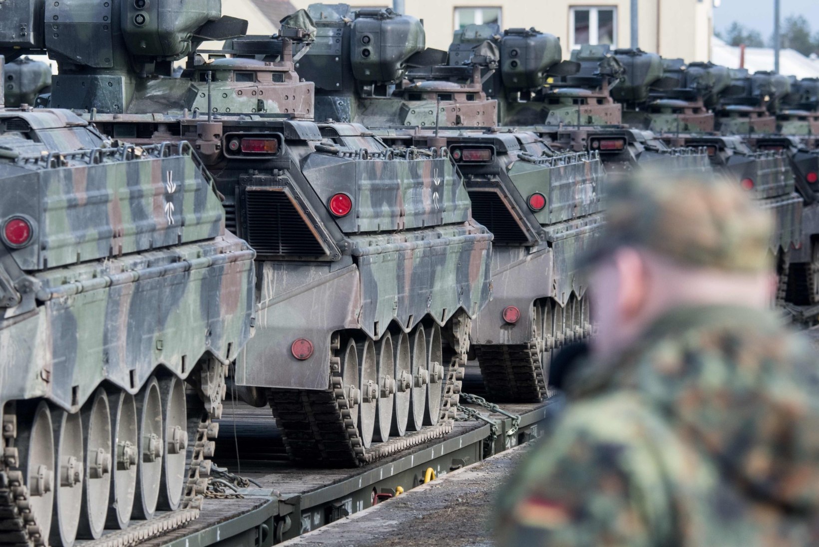 Saksa meedia: Bundeswehril pole NATO missiooni jaoks piisaval hulgal tanke