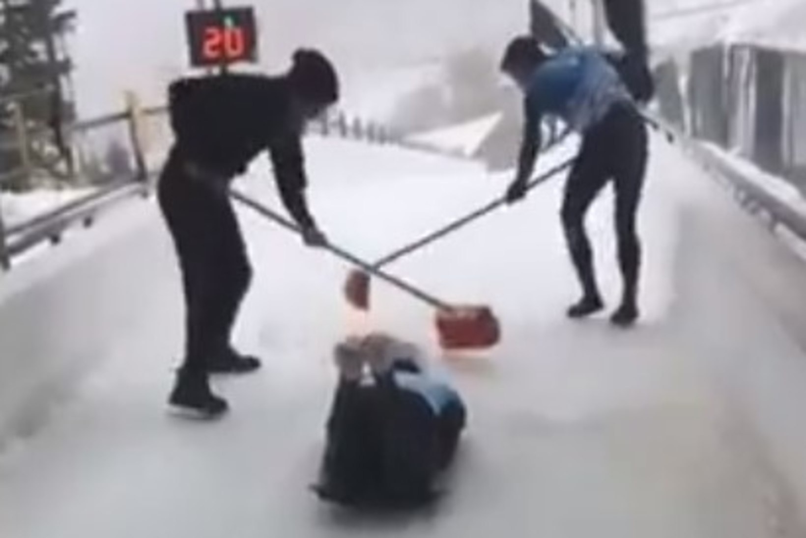 VAHVA VIDEO | USA sportlased proovisid, kuidas näeb välja skeletoni ja curlingu ristsugutis!