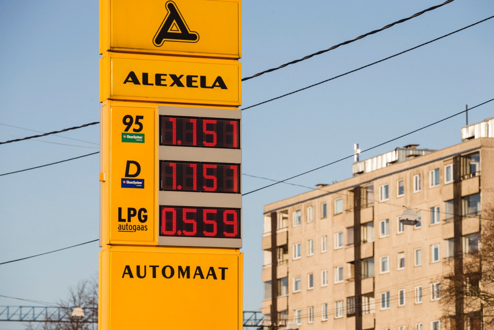 Ossinovski ja Hääl saavad ameti loal Eesti kütuseturu liidriks