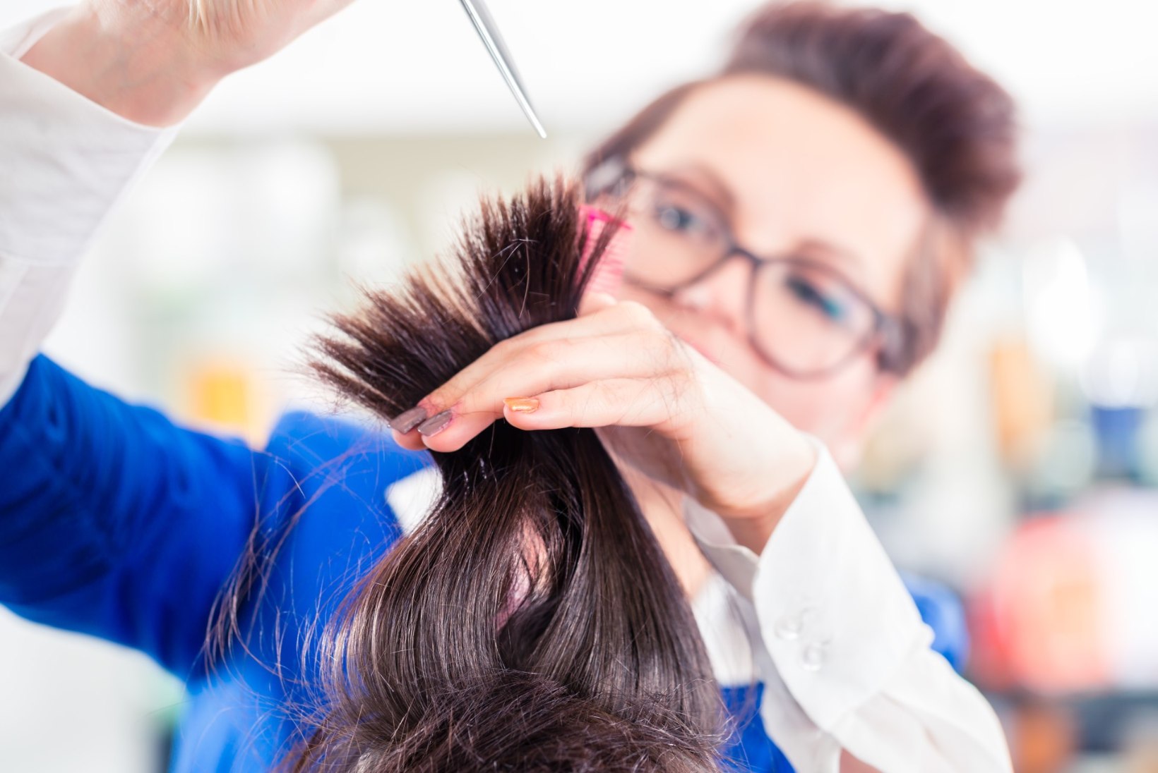 KAUNITE KIHARATE TERVISEKS: nipid, mis hoiavad juukseotsad lõhenemast