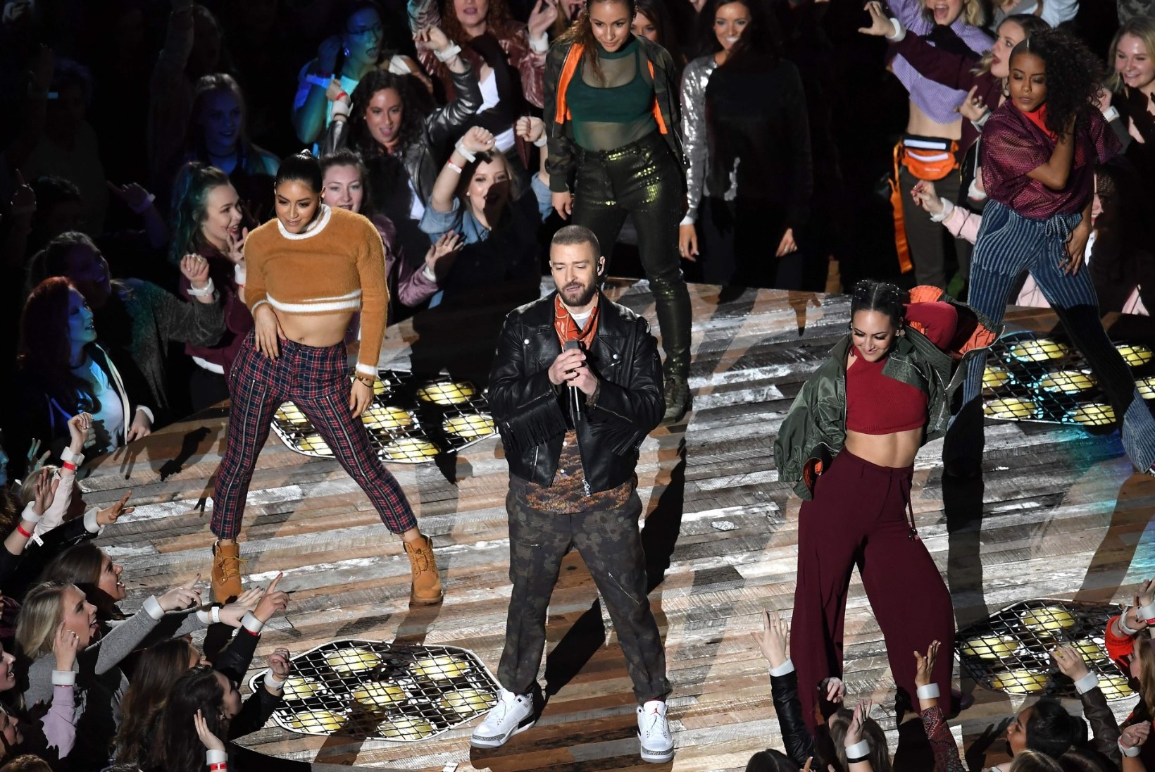 VIDEO | Justin Timberlake esitas Super Bowlil oma hittide popurrii