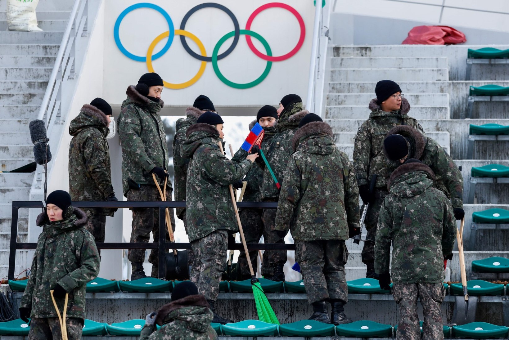 KARM: viirusepuhang murrab vahetult enne Pyeongchangi olümpia algust inimesi massides