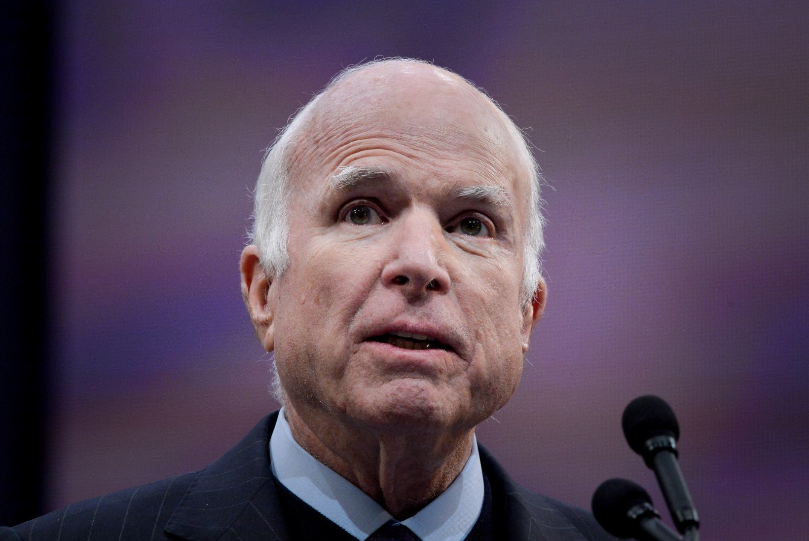 John McCain soovitab ameeriklastel Kersti Kaljulaidi artiklit lugeda