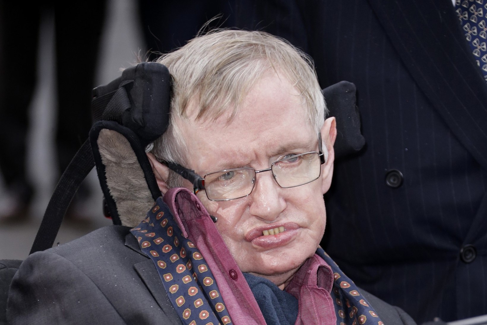 ANDESTAMATU ÄPARDUS: Briti hommikusaates mängiti Stephen Hawkingi austusavalduse taustaks pophitti “All About That Bass”