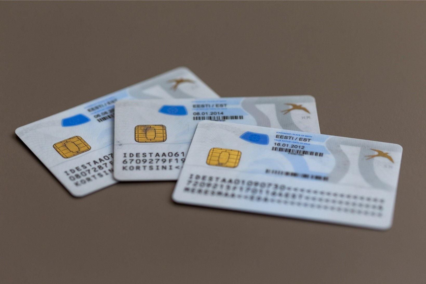Tuhanded ID-kaardi sertifikaadid muutuvad kehtetuks