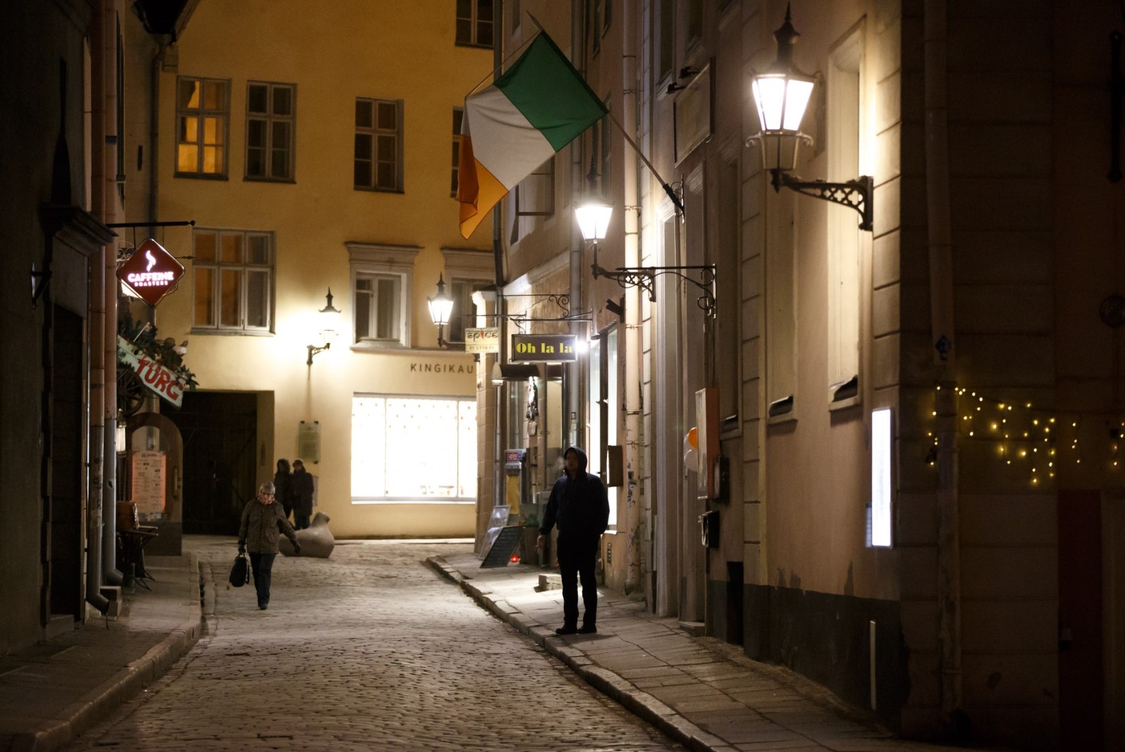 FOTOD | Lá Fhéile Pádraig: Tallinna vanalinn on pätrikupäeva puhul roheline!